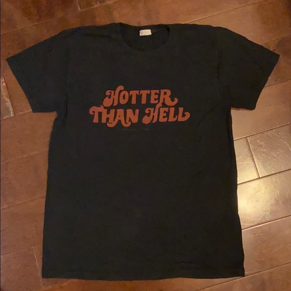 Brandy Melville “Hotter Than Hell” t-shirt
